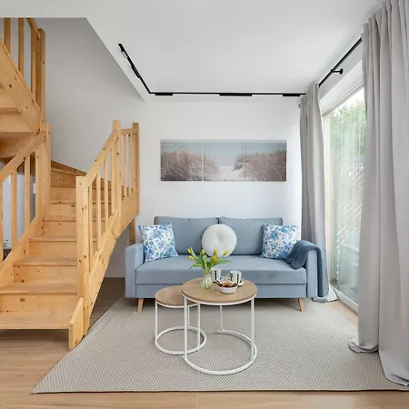 Parzybutowka Nowoczesny Dom Z Tarasem I Klimatyzacja By Renters ニエホジェ