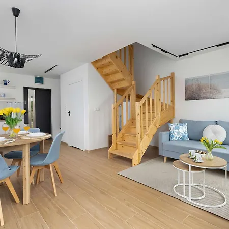 Parzybutowka Nowoczesny Dom Z Tarasem I Klimatyzacja By Renters Niechorze
