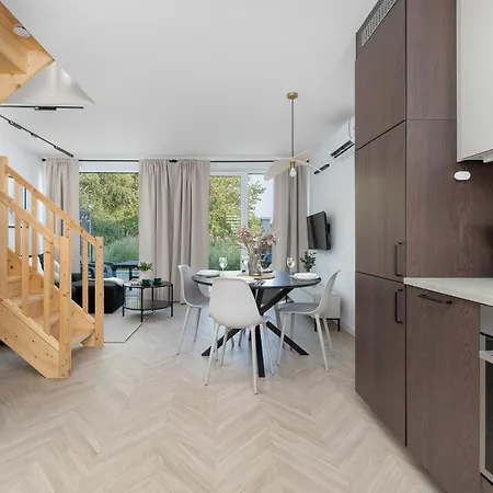 Parzybutowka Nowoczesny Dom Z Tarasem I Klimatyzacja By Renters 別荘 ニエホジェ