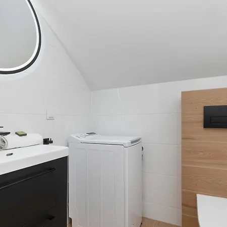 Parzybutowka Nowoczesny Dom Z Tarasem I Klimatyzacja By Renters 別荘 ニエホジェ